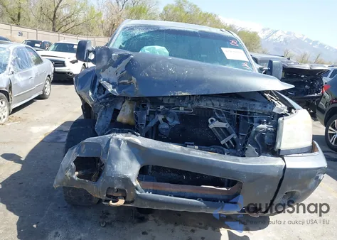 2012 Nissan Titan Pro-4X z USA, uszkodzony, nr VIN 1N6BA0EC7CN304116